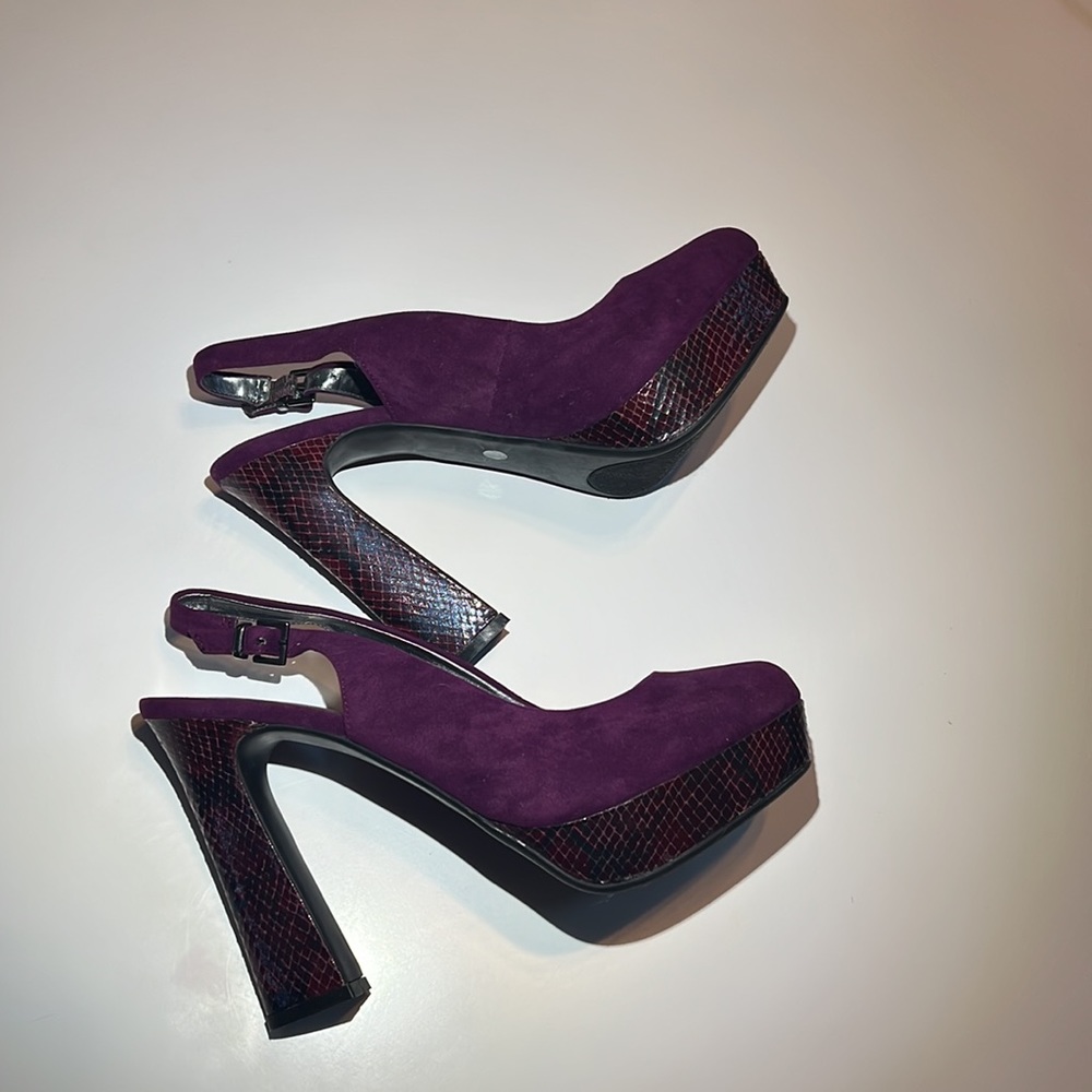 Purple velvet stilettos - Picture 2 of 7